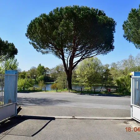 Résidence Hotelière Les Acanthes