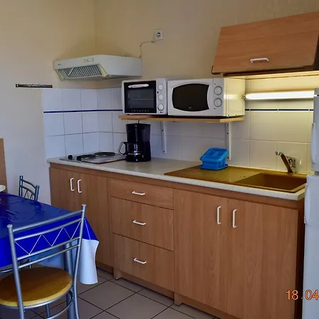 Apartahotel Résidence Hotelière Les Acanthes 2*