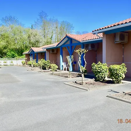 Apartahotel Résidence Hotelière Les Acanthes 2*